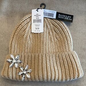 Badgley Mischka Beige Knit Beanie with Crystal Accents 30% wool Hat Touque NEW